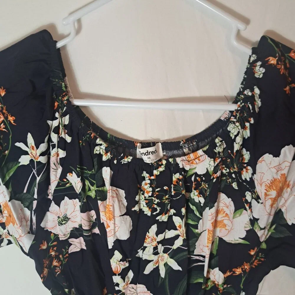 Kindred Anthropologie Jumpsuit Size Medium Black Floral Smocked‎ Wide Leg NEW